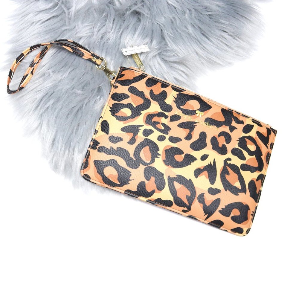 SIMPLY SOUTHERN Animal Print Leopard Wristlet